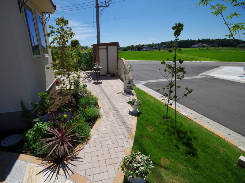 広栄産業 エクステリア ガーデンリフォーム 小山市 栃木県 茨木県 古河市 ガーデン工事 外構工事 野木町 佐野市 下都賀郡