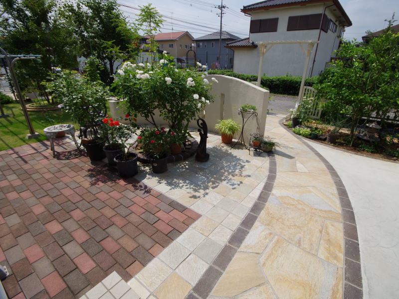 広栄産業 エクステリア ガーデンリフォーム 小山市 栃木県 茨木県 古河市 ガーデン工事 外構工事 野木町 佐野市 下都賀郡