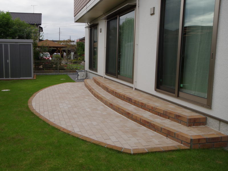 広栄産業 エクステリア ガーデンリフォーム 小山市 栃木県 茨木県 古河市 ガーデン工事 外構工事 野木町 佐野市 下都賀郡