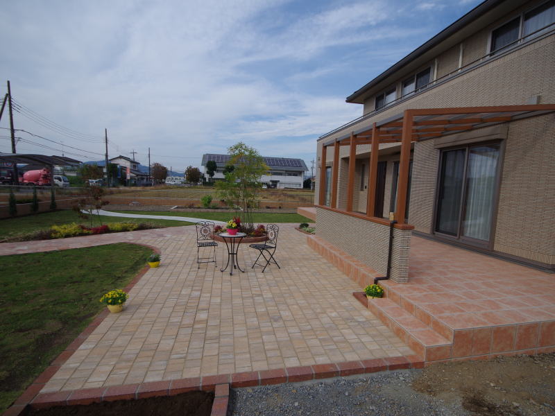 広栄産業 エクステリア ガーデンリフォーム 小山市 栃木県 茨木県 古河市 ガーデン工事 外構工事 野木町 佐野市 下都賀郡