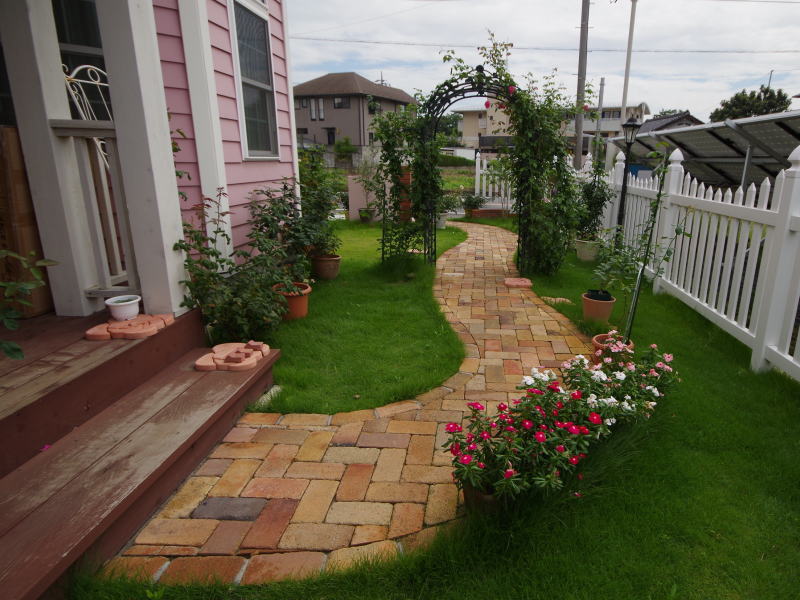 広栄産業 エクステリア ガーデンリフォーム 小山市 栃木県 茨木県 古河市 ガーデン工事 外構工事 野木町 佐野市 下都賀郡