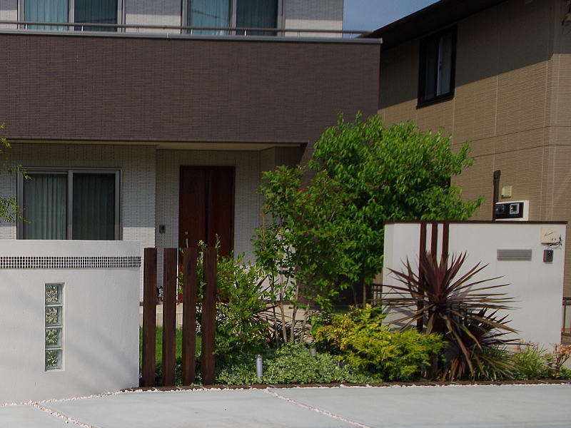 広栄産業 エクステリア ガーデンリフォーム 小山市 栃木県 茨木県 古河市 ガーデン工事 外構工事 野木町 佐野市 下都賀郡