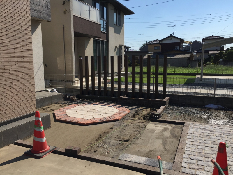 広栄産業 エクステリア ガーデンリフォーム 小山市 栃木県 茨木県 古河市 ガーデン工事 外構工事 野木町 佐野市 下都賀郡